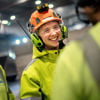 Närbild av en leende medarbetare på Stena Aluminium